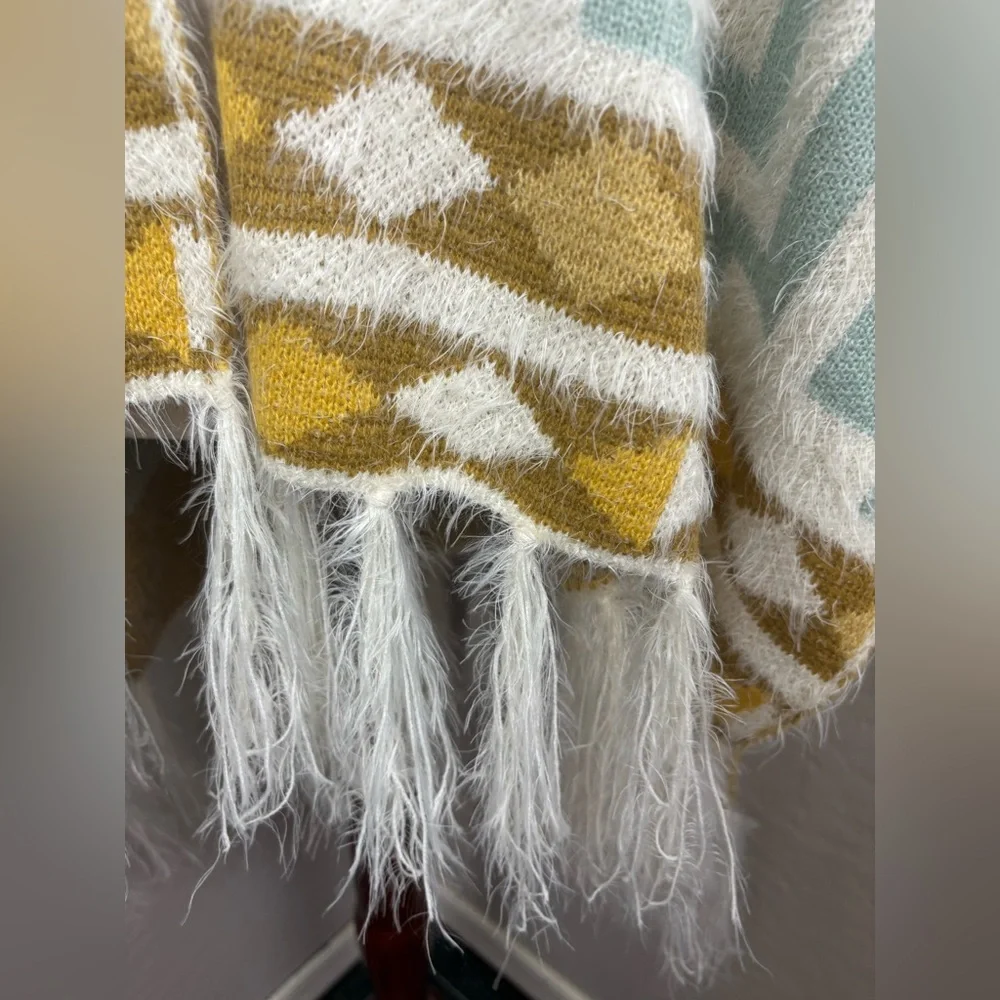 NWOT - Free People‎ - Diamondback Cozy Poncho